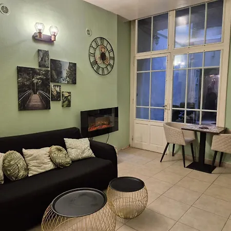 Et Sauna Privatif - Terrasse - Proche Cite Medievale דירה