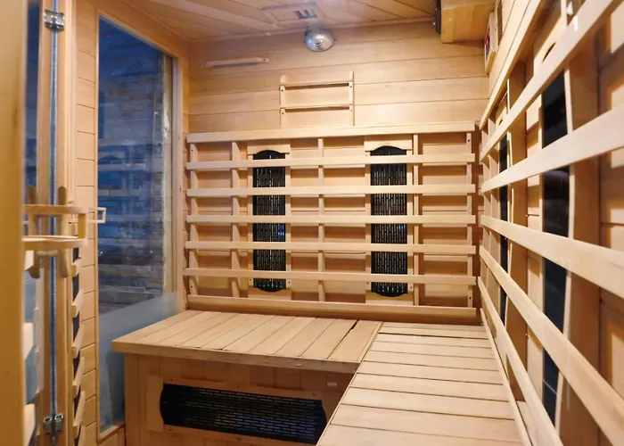 Et Sauna Privatif - Terrasse - Proche Cite Medievale アパート *